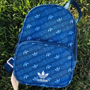 A D I D A S  M I N I  B A C K P A C K
